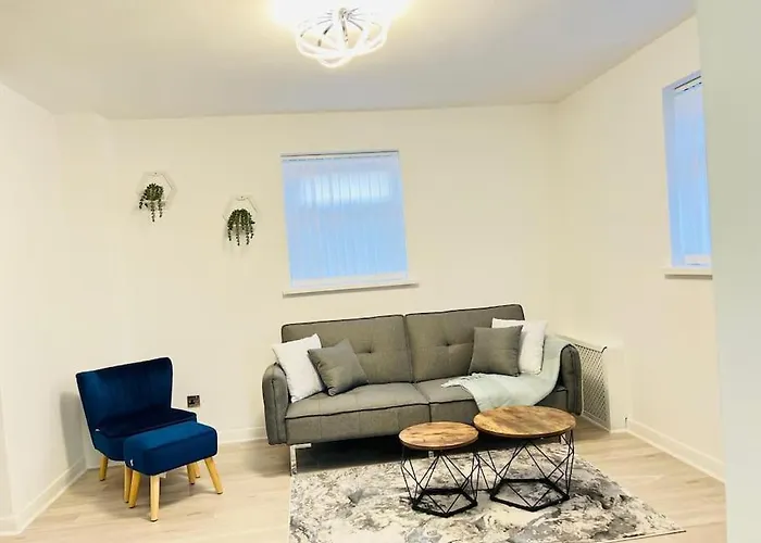 New Fully Furnished Cosy Home