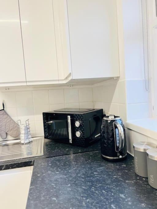 New Fully Furnished Cosy Balderton